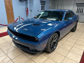 Dodge Challenger SXT RWD