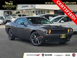 Dodge Challenger SXT RWD