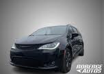 Chrysler Pacifica Hybrid Touring FWD