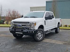 Ford F-350 Super Duty Lariat Crew Cab 4WD