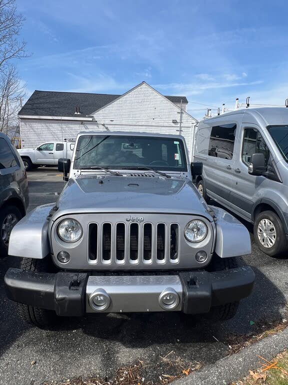 2016 Jeep Wrangler Unlimited Sahara 4WD