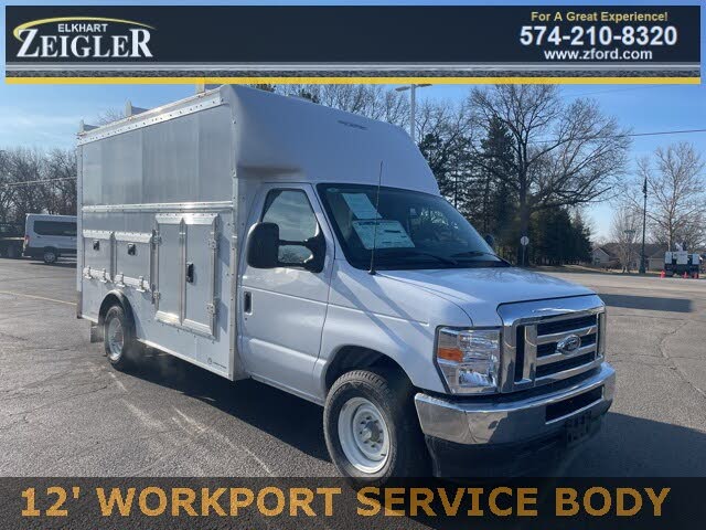2025 Ford E-Series Chassis E-350 SD Cutaway SB DRW RWD