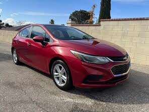 Chevrolet Cruze LT Hatchback FWD
