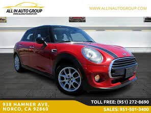 MINI Cooper 4-Door Hatchback FWD