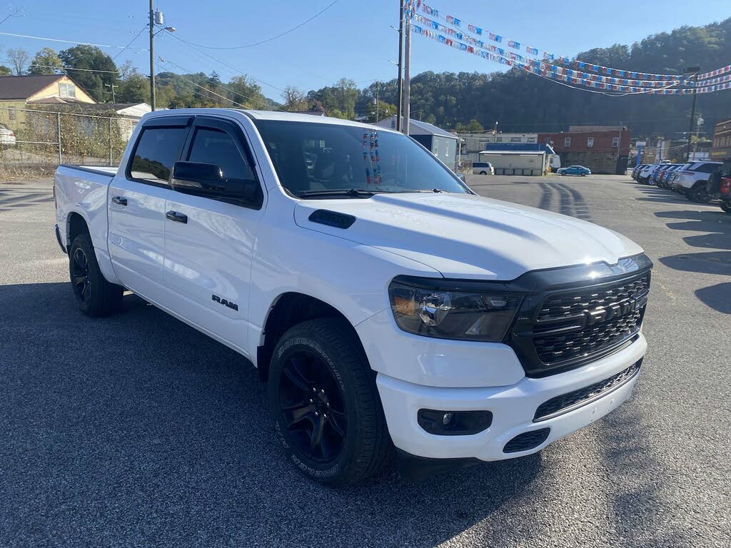2024 RAM 1500 Big Horn Crew Cab 4WD