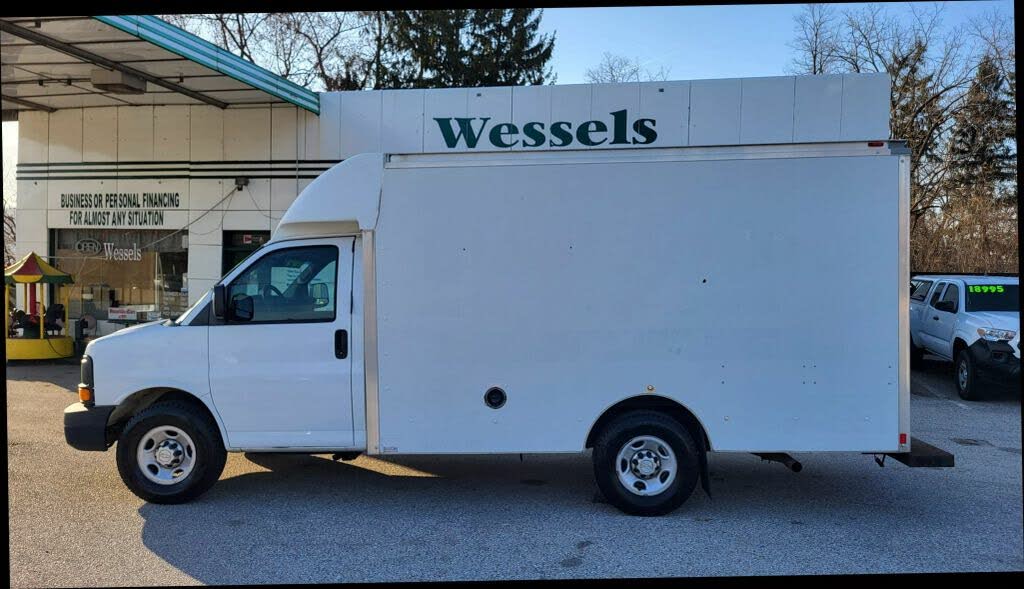 2015 Chevrolet Express Chassis 3500 139 Cutaway with 1WT RWD