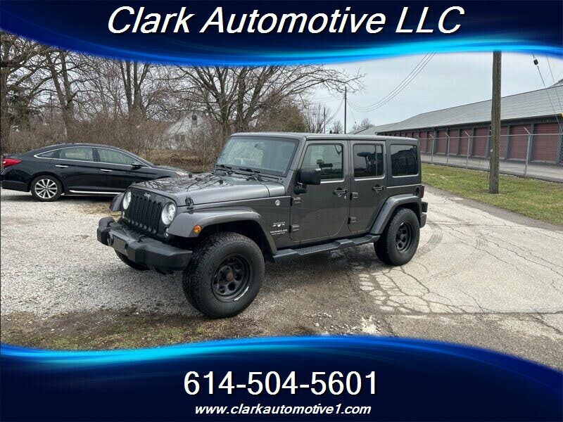 2017 Jeep Wrangler Unlimited Sahara 4WD