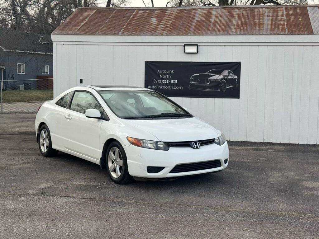 Used 2000 Honda Civic Coupe for Sale in Janesville, WI (with