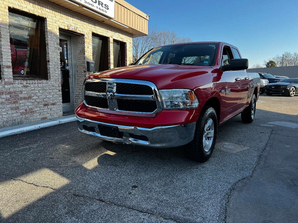 2016 RAM 1500 SLT Quad Cab 4WD