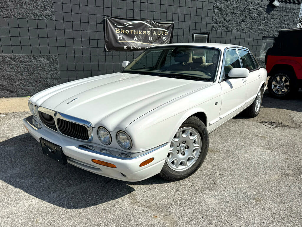 2003 Jaguar XJ-Series XJ8 RWD