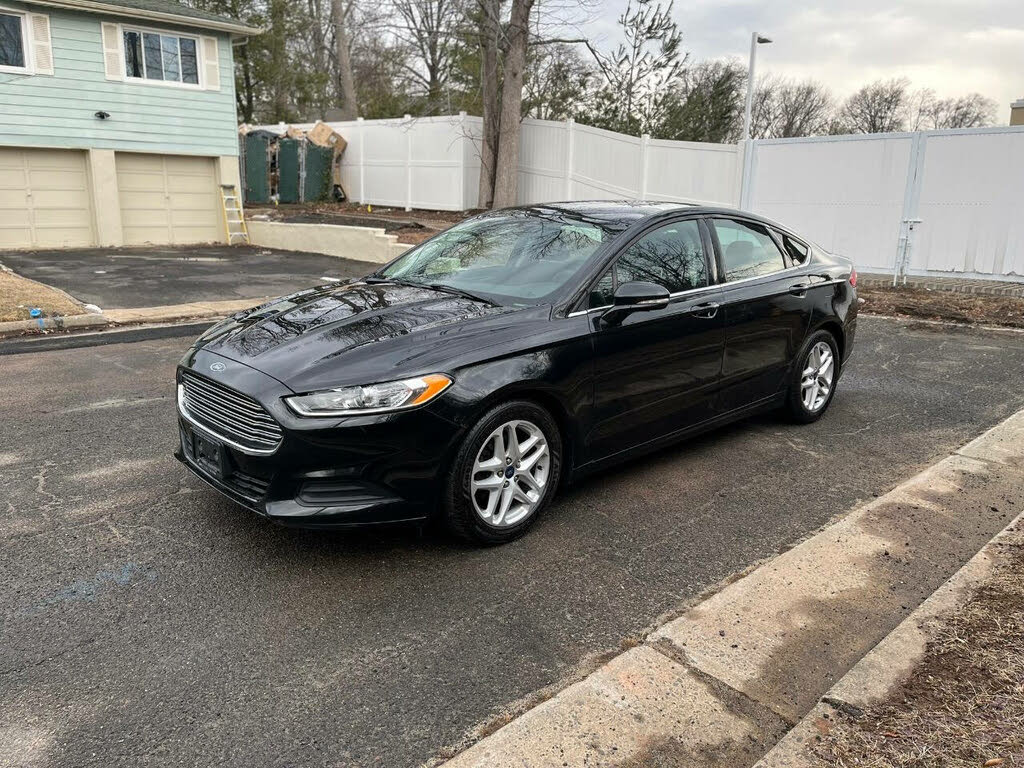 2015 Ford Fusion SE