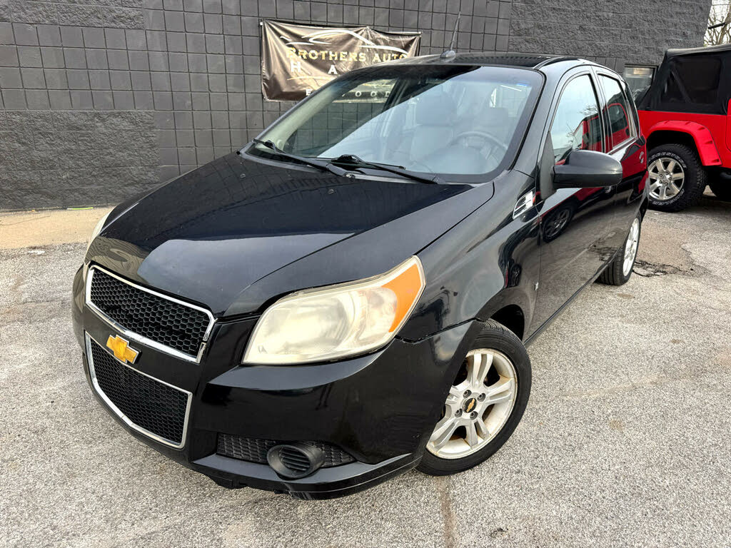 2009 Chevrolet Aveo 5 LS Hatchback FWD