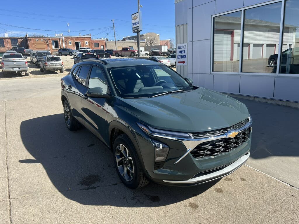 2025 Chevrolet Trax LT FWD