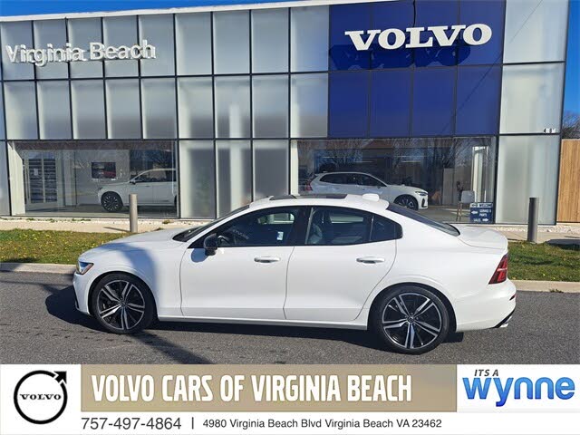 2022 Volvo S60 B5 R-Design AWD