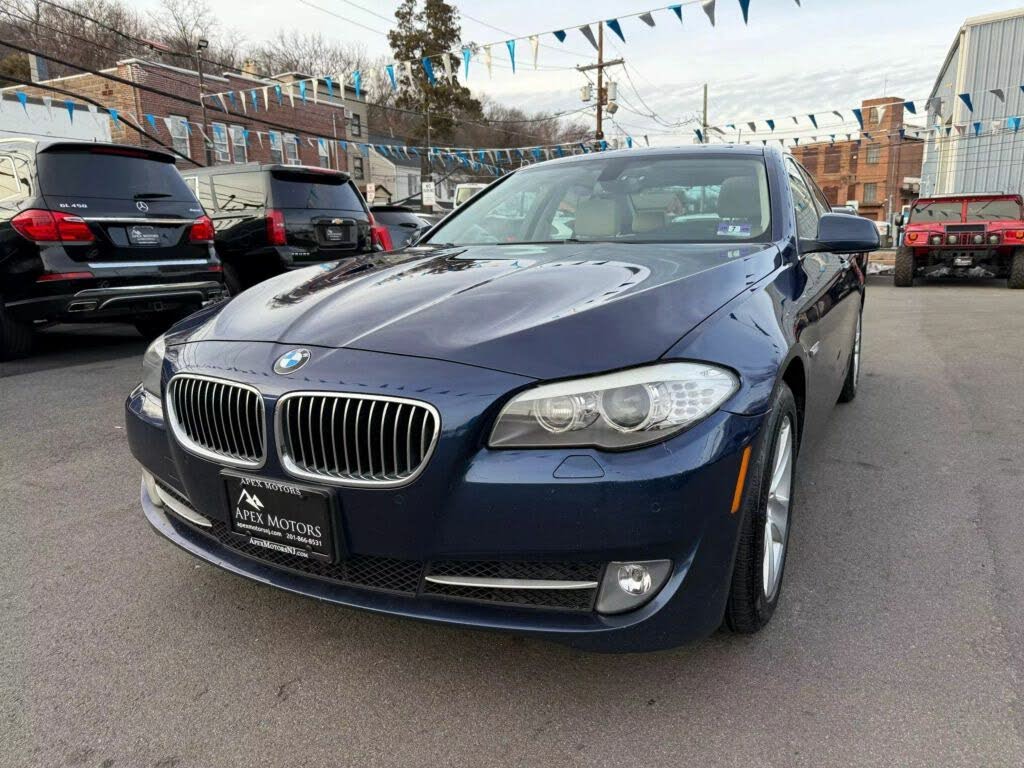 2013 BMW 5 Series 528i xDrive Sedan AWD