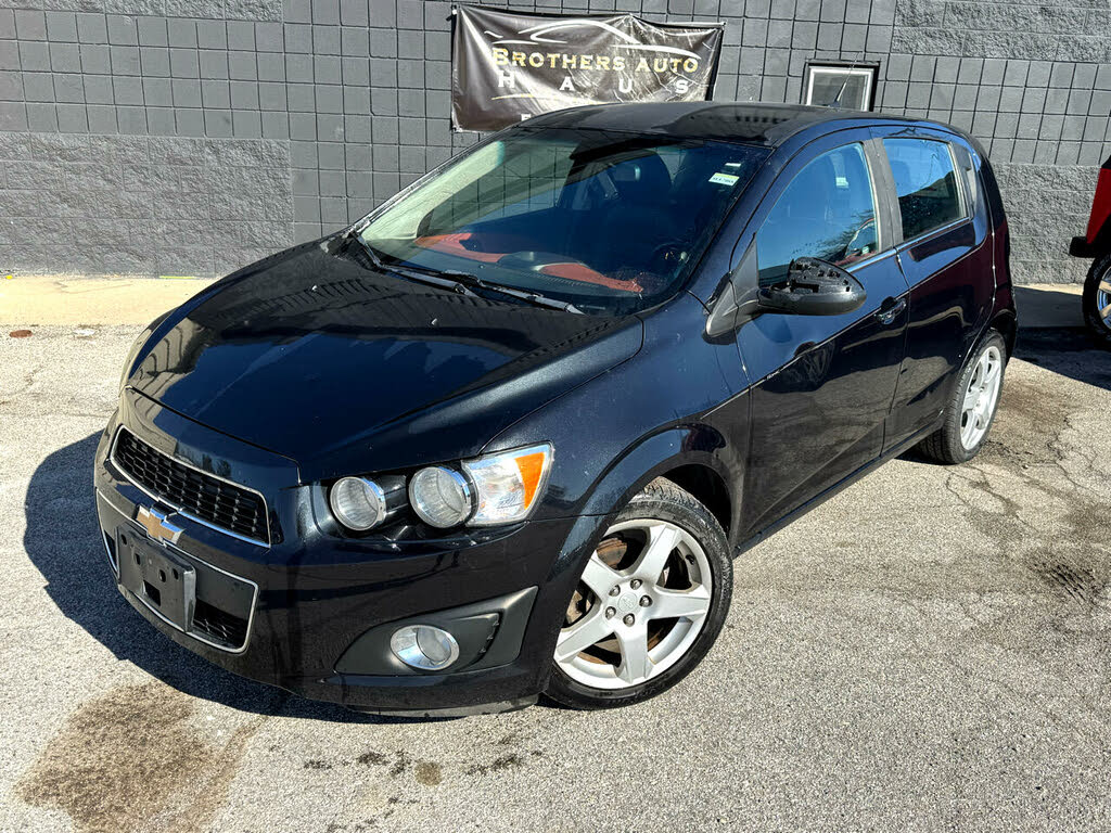 2013 Chevrolet Sonic LTZ Hatchback FWD