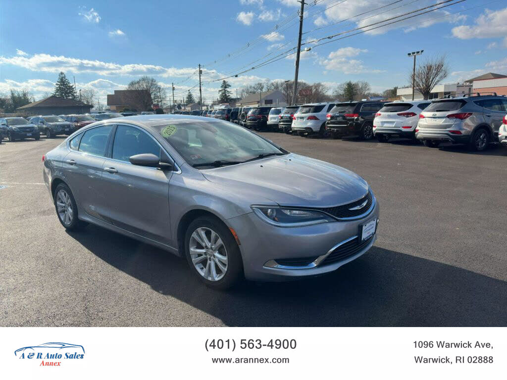 2015 Chrysler 200 Limited Sedan FWD