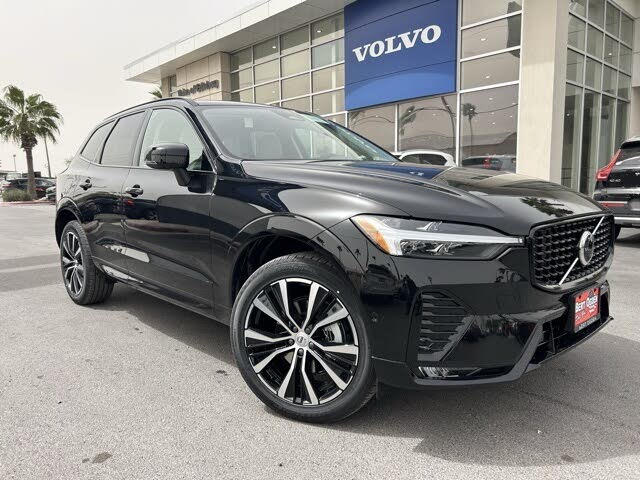 2025 Volvo XC60 B5 Plus Dark Theme AWD