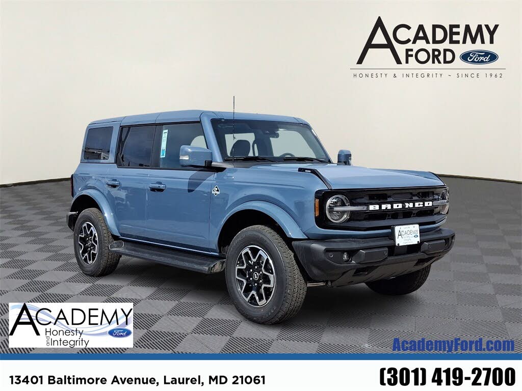 2025 Ford Bronco Outer Banks 4-Door 4WD