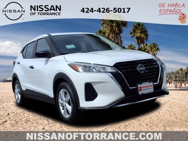 2025 Nissan Kicks Play S FWD