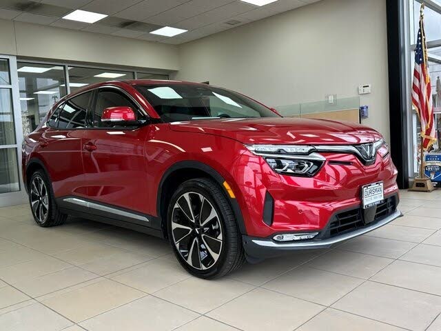 2025 VinFast VF8 Plus AWD