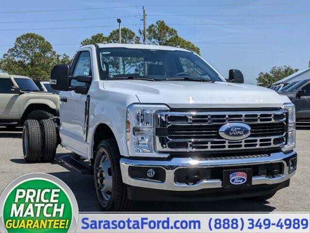 2025 Ford F-350 Super Duty Chassis XL Regular Cab DRW RWD