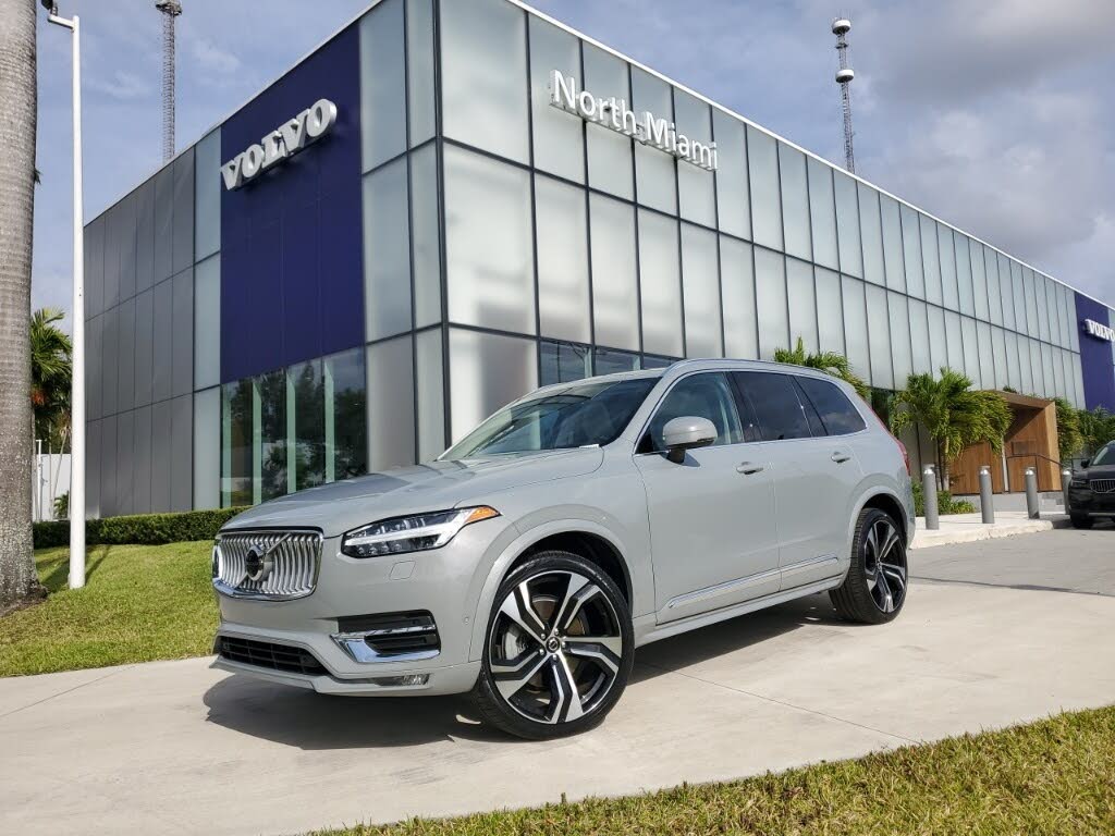 2024 Volvo XC90 B6 Ultimate Bright Theme 7-Passenger AWD
