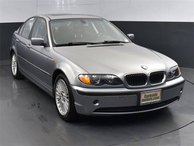 2004 BMW 3 Series 325i Sedan RWD