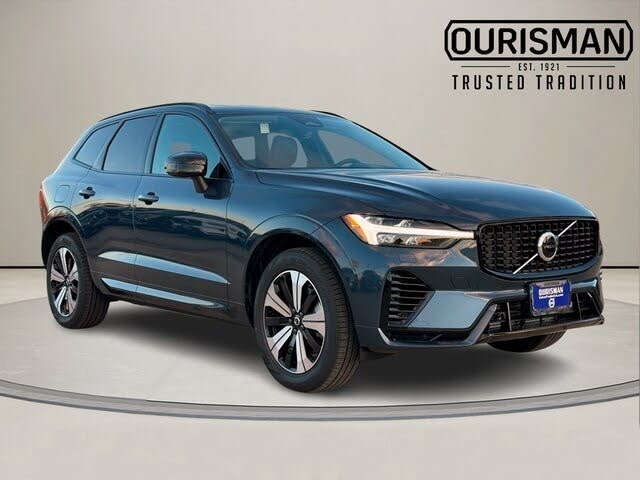 2025 Volvo XC60 Recharge T8 Core Dark Theme eAWD