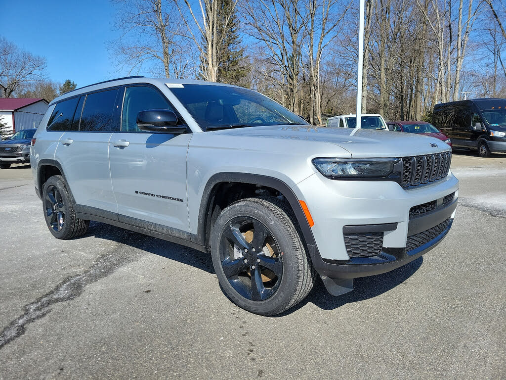 2024 Jeep Grand Cherokee L Altitude 4WD