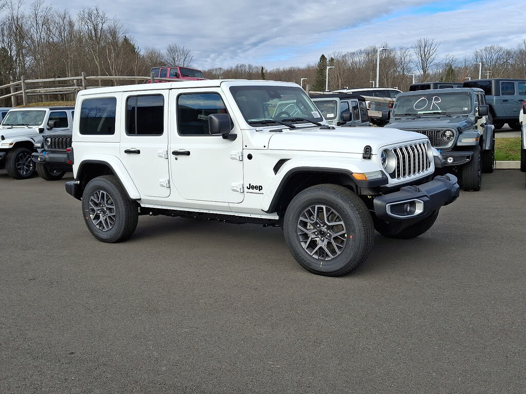 2025 Jeep Wrangler Sahara 4-Door 4WD