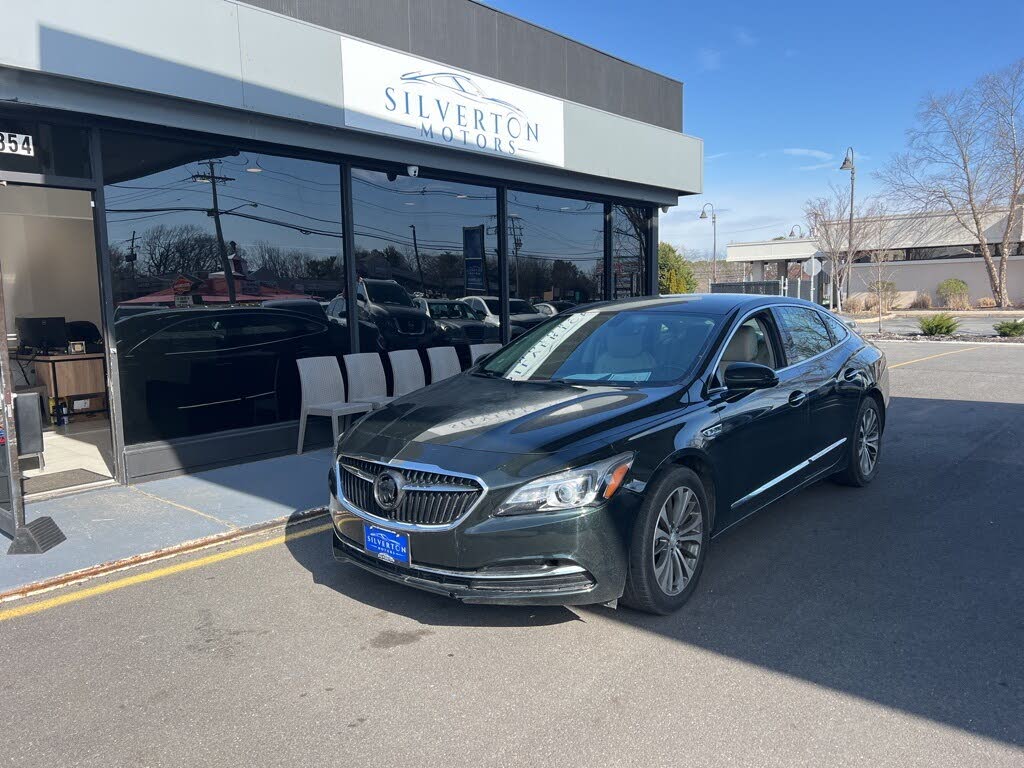 2017 Buick LaCrosse Essence FWD
