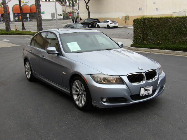 2011 BMW 3 Series 328i Sedan RWD