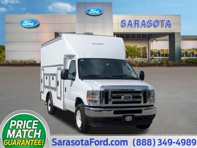 2025 Ford E-Series Chassis E-350 SD Cutaway SB DRW RWD