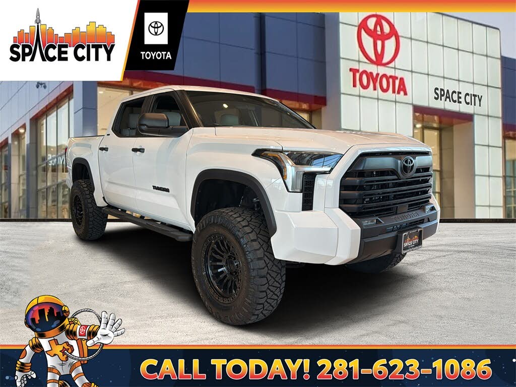 2025 Toyota Tundra SR5 CrewMax Cab 4WD