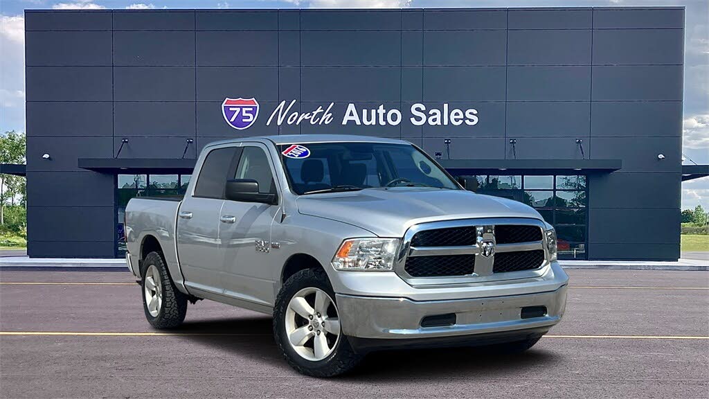 2016 RAM 1500 SLT Crew Cab 4WD