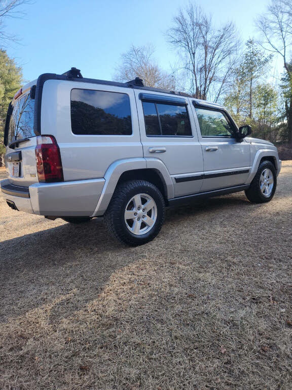 2007 Jeep Commander Sport 4WD