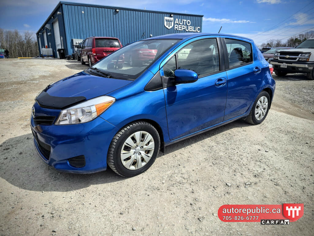 2013 Toyota Yaris LE 2dr Hatchback