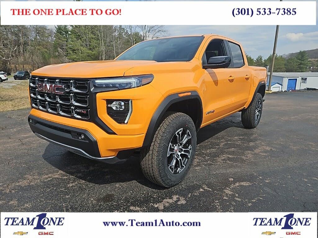 2025 GMC Canyon AT4 Crew Cab 4WD