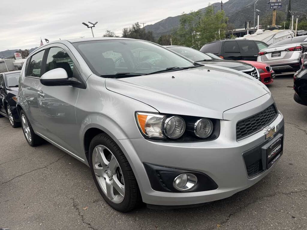 2016 Chevrolet Sonic LTZ Hatchback FWD