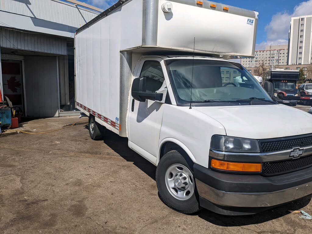 2017 Chevrolet Express Chassis 3500 159 Cutaway RWD