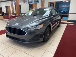 Ford Fusion S FWD