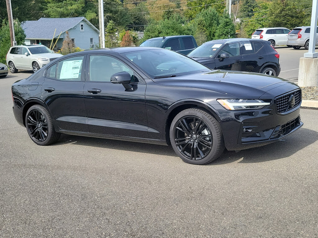 2024 Volvo S60 B5 Plus Black Edition FWD