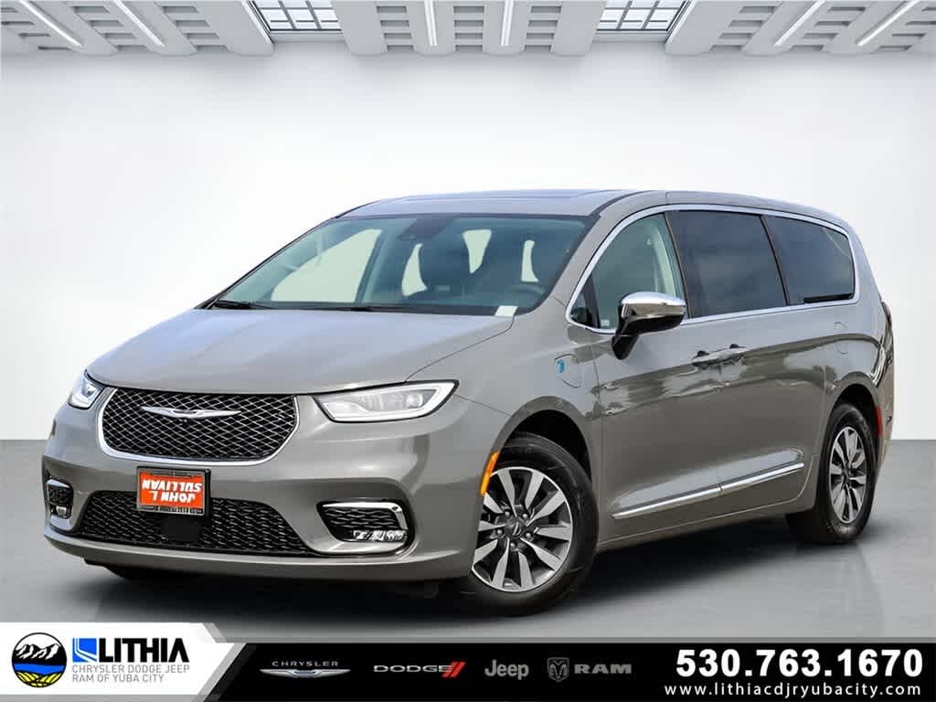 2023 Chrysler Pacifica Hybrid Limited FWD
