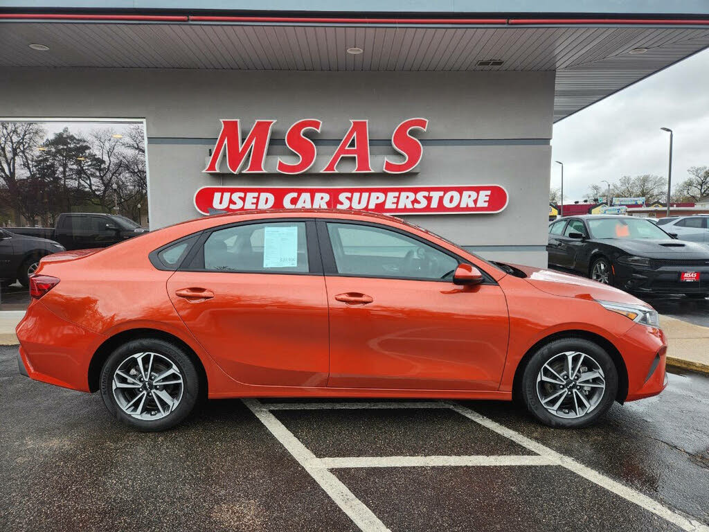 2023 Kia Forte LXS FWD