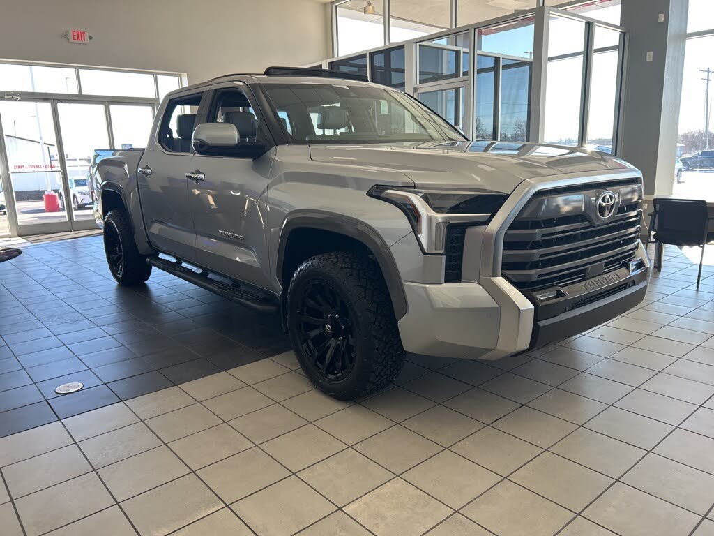 2025 Toyota Tundra Limited CrewMax Cab 4WD