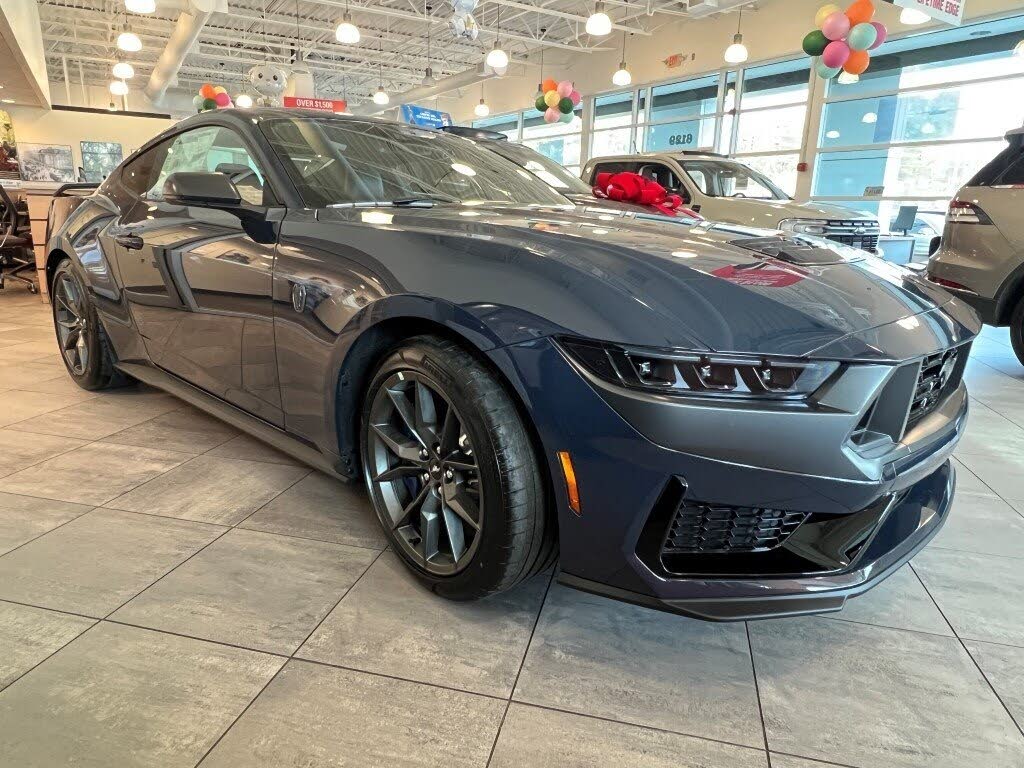 2025 Ford Mustang Dark Horse Fastback RWD