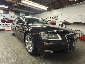 Audi A8 quattro AWD