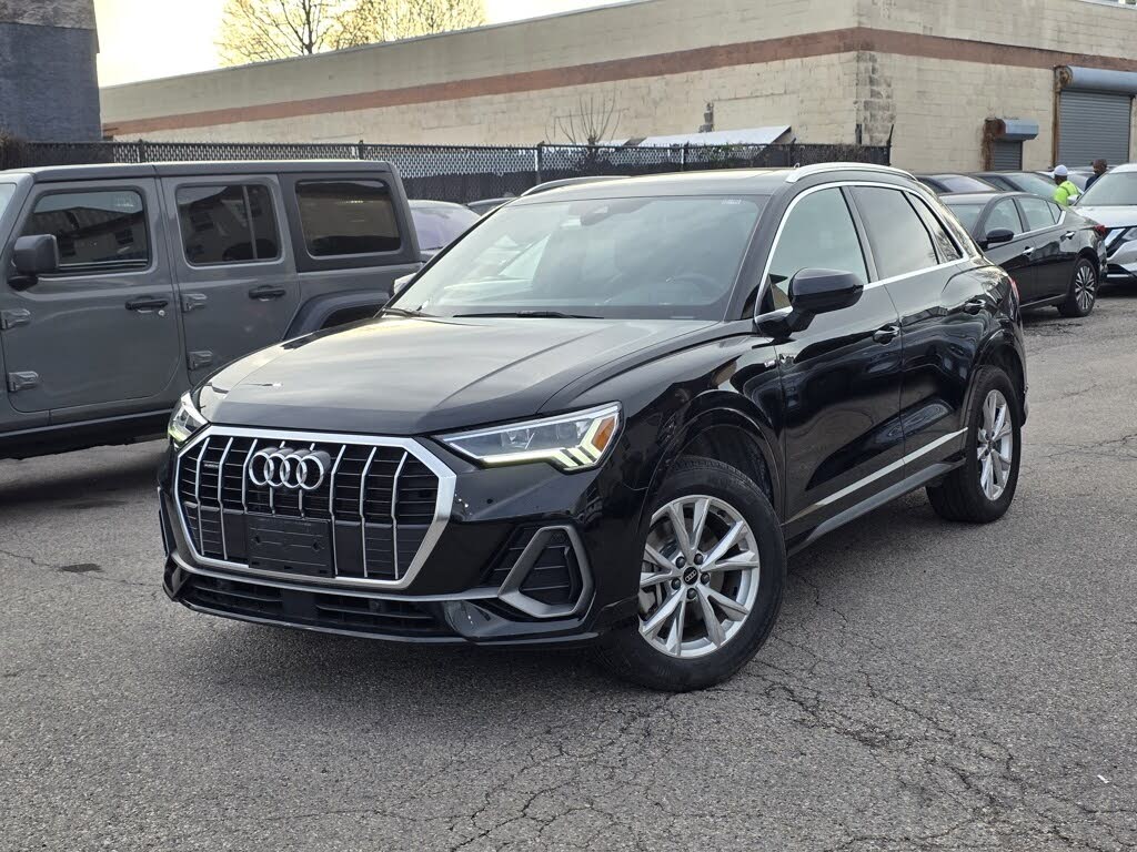 2022 Audi Q3 quattro Premium Plus S Line 45 TFSI
