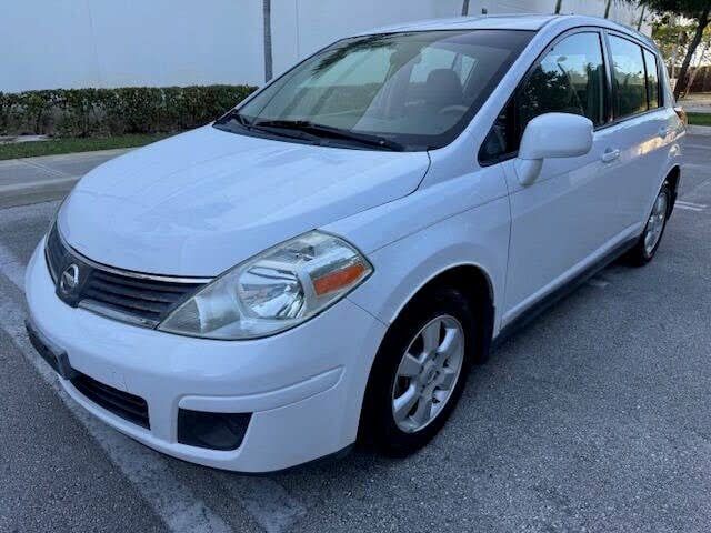 2008 Nissan Versa SL Hatchback